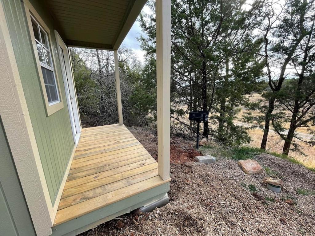 Reflection Cabin On Lake Godstone Villa Jacksboro Esterno foto